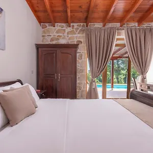 Alia Palace & 5* Пефкохори
