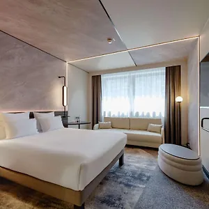 **** Hotel Novotel Muenchen Airport - Newly Renovated Germania