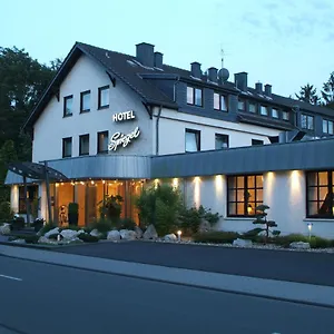 Spiegel **** Colonia