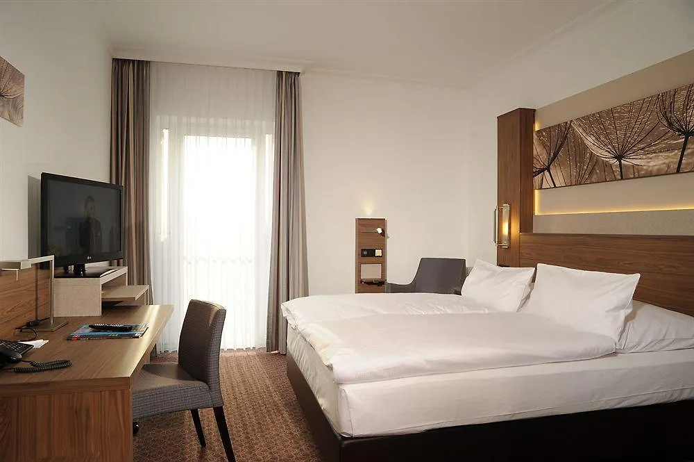 Best Western Plus Hotel Koeln City 4*, Colonia