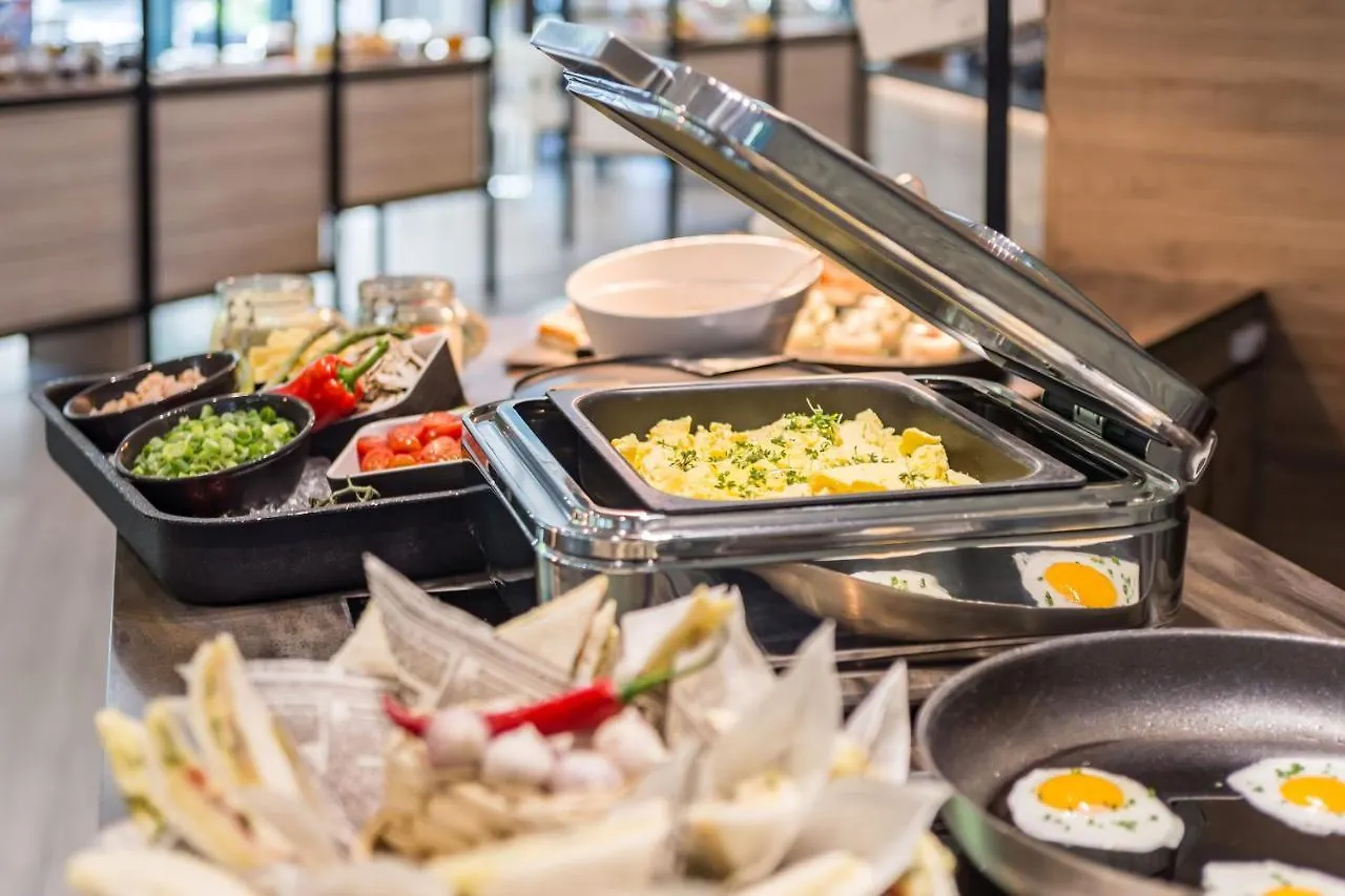 ****  Best Western Plus Hotel Koeln City Almanya